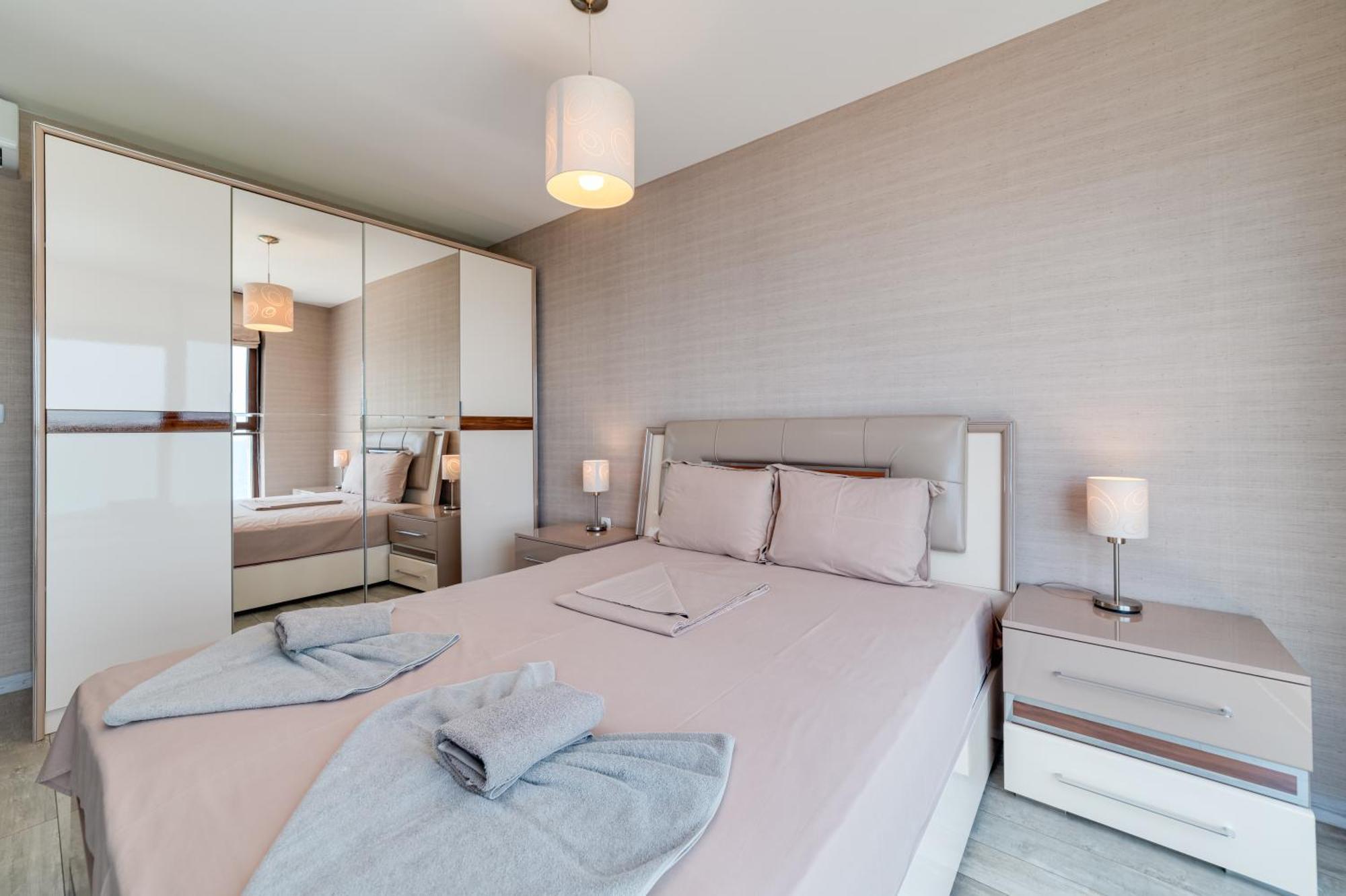Apartcomplex Golden Bay 拉夫达 外观 照片