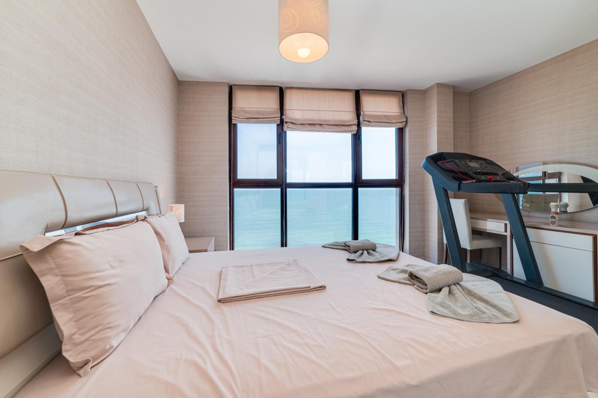 Apartcomplex Golden Bay 拉夫达 外观 照片